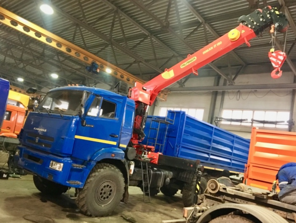 Самосвал камаз 43118 с КМУ Инман ИТ-150